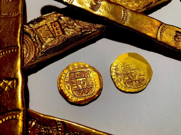 MEXICO 1715 NGC 63 FLEET SHIPWRECK 8 ESCUDOS  PIRATE GOLD COINS TREASURE COBS - Image 5
