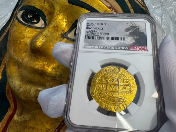 PERU 1699 8 ESCUDOS NGC UNC 1715 FLEET GOLD DOUBLOON PIRATE TREASURE COIN - Image 3