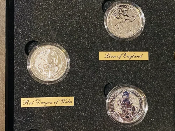 Queen’s Beasts 1 Oz Platinum 11 Coin set complete collection with Custom Box - Image 6
