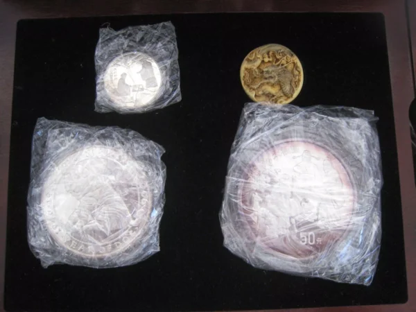 YIN YANG COLLECTION CHINA COINS OF INVENTION AND DISCOVERY  350 SETS    no panda - Image 4