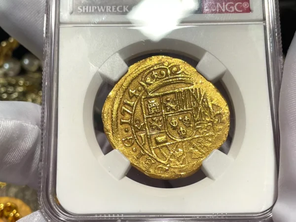MEXICO 1714 8 ESCUDOS NGC UNC 1715 FLEET PIRATE GOLD SHIPWRECK COINS TREASURE - Image 3