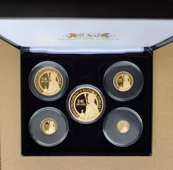 Queen Elizabeth II Platinum Jubilee 2022 Gold Proof Sovereign 5 Coin Set LE 50 - Image 3