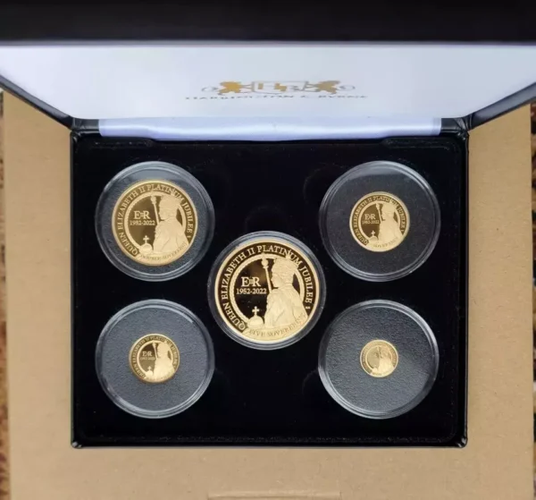 Queen Elizabeth II Platinum Jubilee 2022 Gold Proof Sovereign 5 Coin Set LE 50 - Image 7